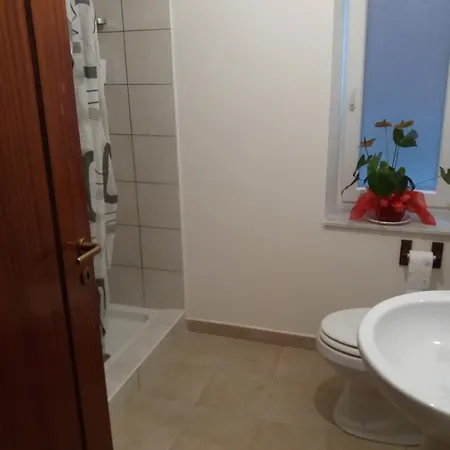 Acquaviva Di Vullo Vincenzo Frühstückspension Acquaviva Platani