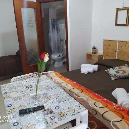 Acquaviva Di Vullo Vincenzo Bed & Breakfast